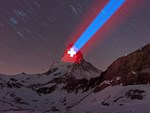 das-matterhorn-sendet-ein-taegliches-„leuchten-der-hoffnung“ das-matterhorn-sendet-ein-taegliches-„leuchten-der-hoffnung“