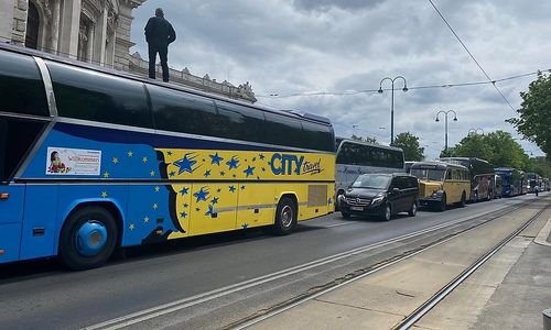 statt-ausflugsfahrten-wurden-4000-busse-abgemeldet statt-ausflugsfahrten-wurden-4000-busse-abgemeldet