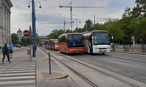 in-der-reisebusbranche-wird-die-verzweiflung-immer-groesser in-der-reisebusbranche-wird-die-verzweiflung-immer-groesser