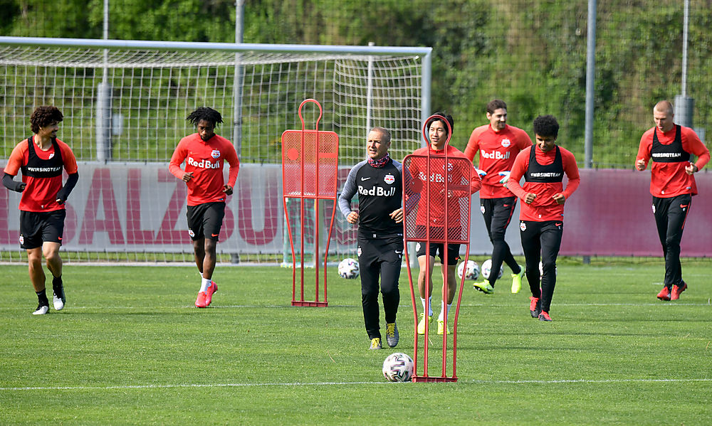 die-finale-runde-fuer-die-befreiung-des-fussballs die-finale-runde-fuer-die-befreiung-des-fussballs