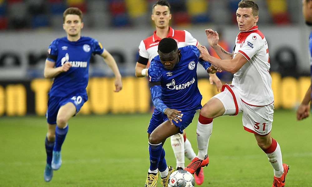 dritte-niederlage-fuer-schalke-in-folge,-koeln-verliert-trotz-kainz-tor dritte-niederlage-fuer-schalke-in-folge,-koeln-verliert-trotz-kainz-tor