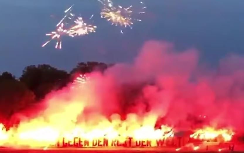 fans-von-dynamo-dresden-sorgten-mit-choreographie-fuer-gaensehaut fans-von-dynamo-dresden-sorgten-mit-choreographie-fuer-gaensehaut