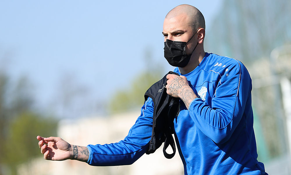 hartberg-loeste-vertrag-mit-zwei-spielern-auf hartberg-loeste-vertrag-mit-zwei-spielern-auf