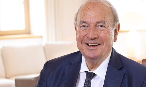 von-ihm-haengt-die-rettung-der-aua-mutter-lufthansa-ab von-ihm-haengt-die-rettung-der-aua-mutter-lufthansa-ab