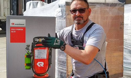 rosenbauer-und-rewe-testen-exoskelett rosenbauer-und-rewe-testen-exoskelett