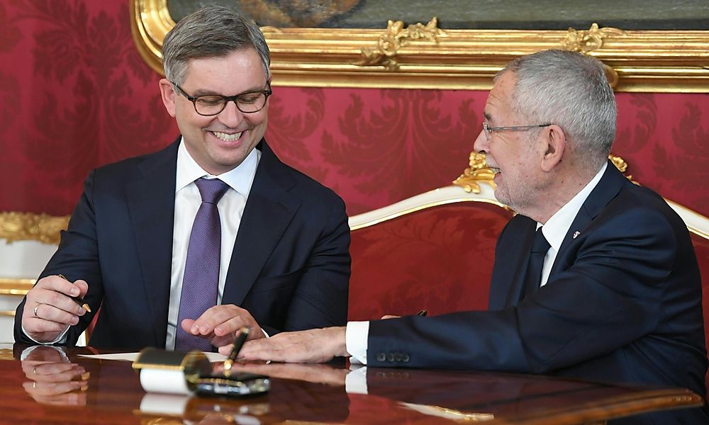 ein-staatssekretaer-als-neuer-tennispraesident? ein-staatssekretaer-als-neuer-tennispraesident?