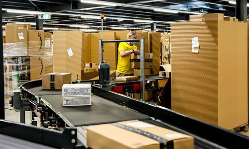 mit-kalsdorf-transportiert-die-post-erstmals-150-millionen-pakete mit-kalsdorf-transportiert-die-post-erstmals-150-millionen-pakete