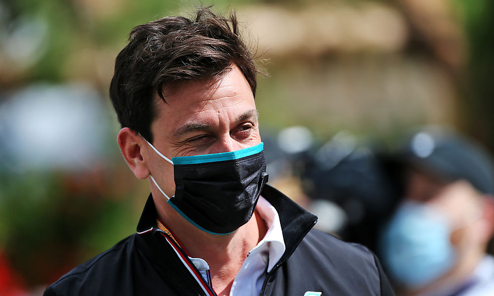 toto-wolff:-„heute-hat-sich-gezeigt,-wie-grausam-motorsport-sein-kann“ toto-wolff:-„heute-hat-sich-gezeigt,-wie-grausam-motorsport-sein-kann“