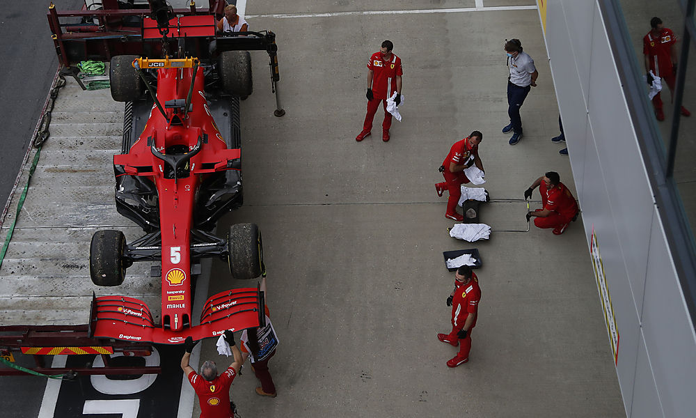 mercedes-dominiert-training-–-vettel-weiter-vom-pech-verfolgt mercedes-dominiert-training-–-vettel-weiter-vom-pech-verfolgt