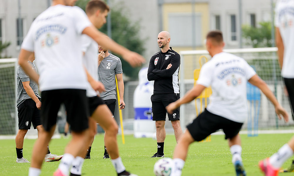 beim-sk-sturm-haelt-im-ersten-testspiel-die-raute-einzug beim-sk-sturm-haelt-im-ersten-testspiel-die-raute-einzug