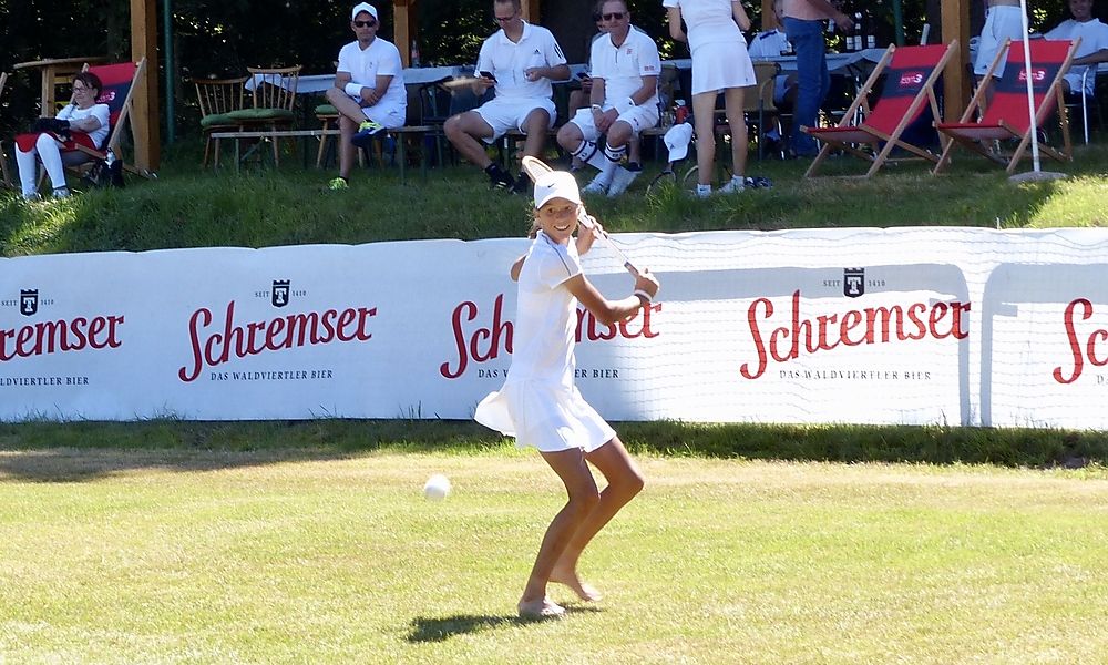 der-steinige-weg-zum-tennis-gipfel der-steinige-weg-zum-tennis-gipfel