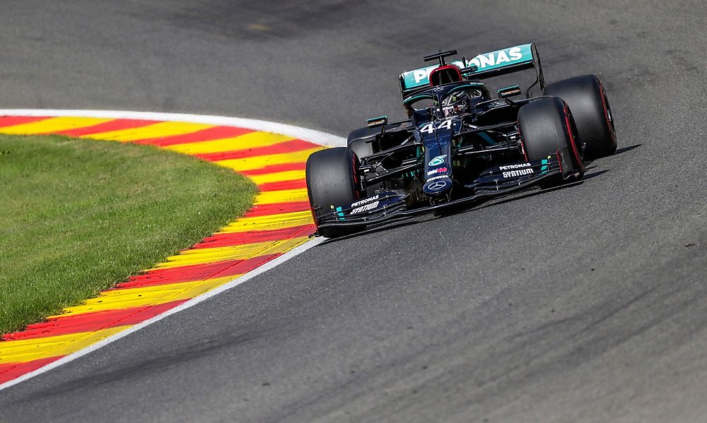 lewis-hamilton-mit-rundenrekord-zur-pole-in-spa-–-ohrfeige-fuer-ferrari lewis-hamilton-mit-rundenrekord-zur-pole-in-spa-–-ohrfeige-fuer-ferrari