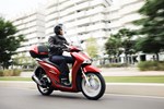 honda-sh-125i:-expertin-fuer-eh-alles-–-zumindest-in-der-stadt honda-sh-125i:-expertin-fuer-eh-alles-–-zumindest-in-der-stadt