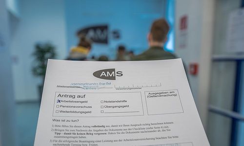 oekonomen-warnen:-arbeitslosigkeit-verfestigt-sich-weiter oekonomen-warnen:-arbeitslosigkeit-verfestigt-sich-weiter