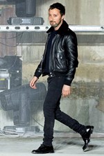 helmut-lang-macht-kunst-fuer-saint-laurent helmut-lang-macht-kunst-fuer-saint-laurent