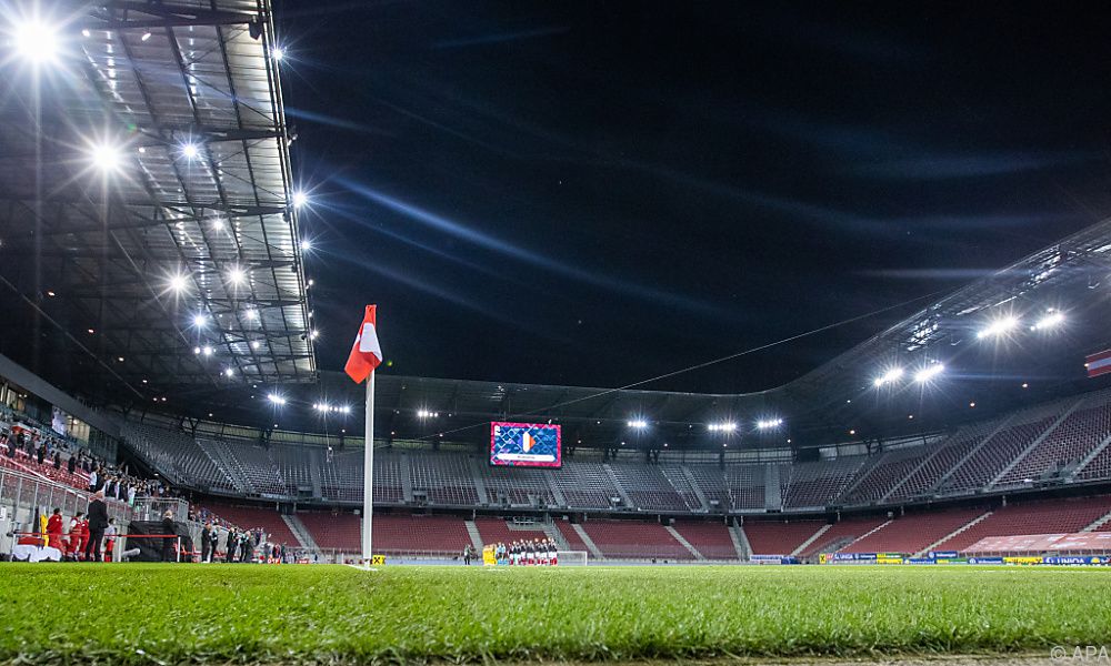 uefa-laesst-ab-sofort-zuschauer-zu-internationalen-partien-zu uefa-laesst-ab-sofort-zuschauer-zu-internationalen-partien-zu