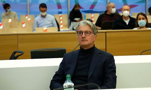 ex-audi-chef-stadler:-anwaelte-wollen-verfahren-abtrennen ex-audi-chef-stadler:-anwaelte-wollen-verfahren-abtrennen