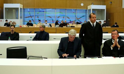 angeklagter-im-dieselprozess:-„diese-leute-haben-uns-betrogen“ angeklagter-im-dieselprozess:-„diese-leute-haben-uns-betrogen“