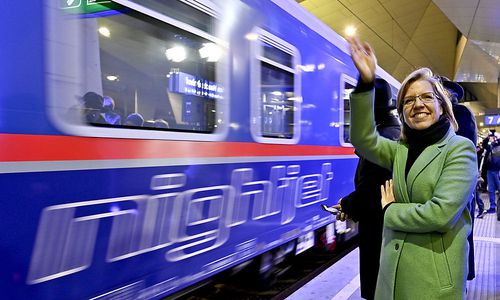 bund-investiert-bis-2026-17,5-milliarden-euro-in-die-bahn bund-investiert-bis-2026-17,5-milliarden-euro-in-die-bahn