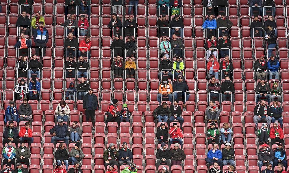 nur-300-fans-zwischen-dortmund-und-schalke-erlaubt nur-300-fans-zwischen-dortmund-und-schalke-erlaubt