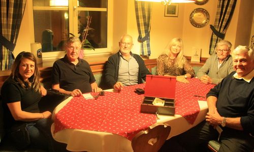 wo-an-den-stammtischen-gespart-wird wo-an-den-stammtischen-gespart-wird