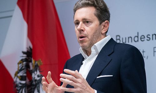 „duerfen-nicht-so-bloed-sein-und-unternehmen-die-luft-abdrehen“ „duerfen-nicht-so-bloed-sein-und-unternehmen-die-luft-abdrehen“