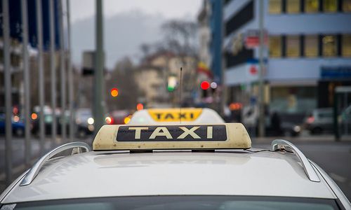 die-taxi-branche-faehrt-in-eine-tiefe-krise die-taxi-branche-faehrt-in-eine-tiefe-krise