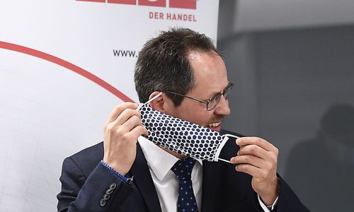 „die-meldungen-der-letzten-tage-gehen-uns-an-die-nieren“ „die-meldungen-der-letzten-tage-gehen-uns-an-die-nieren“