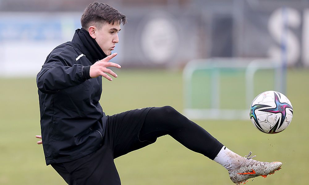 der-sk-sturm-testet-einen-neuen-stuermer der-sk-sturm-testet-einen-neuen-stuermer