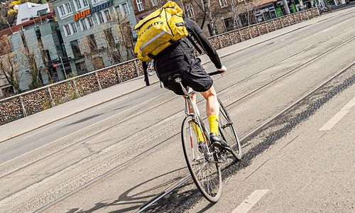 fahrradboten-bekommen-um-2,2-prozent-mehr-mindestlohn fahrradboten-bekommen-um-2,2-prozent-mehr-mindestlohn