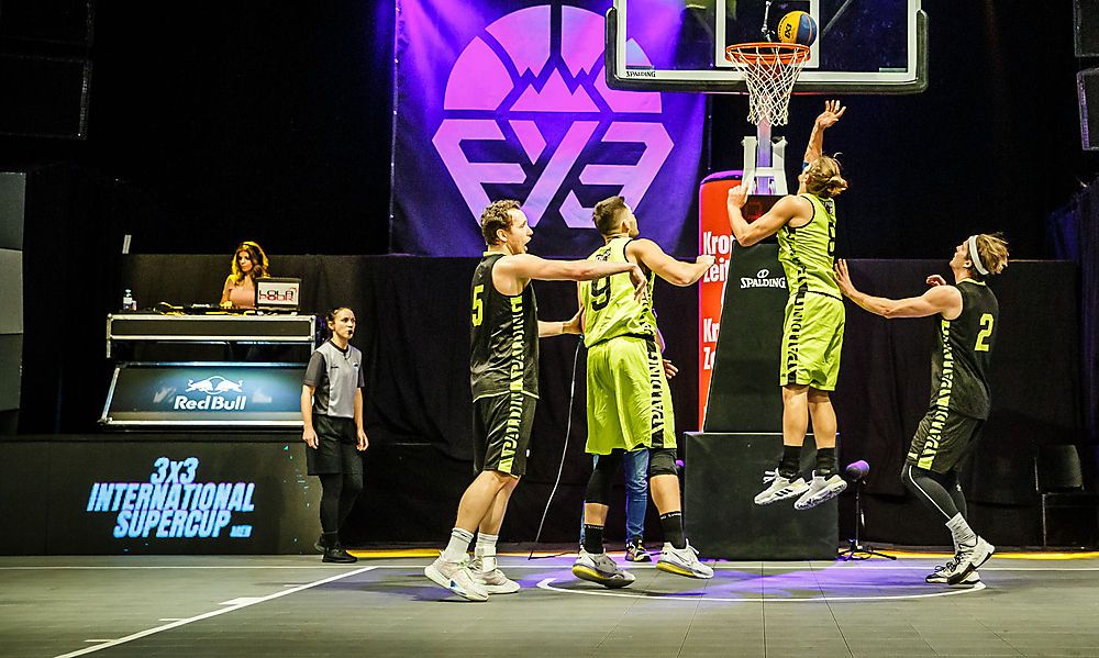 platz-drei-fuer-das-team-graz-im-dom-im-berg platz-drei-fuer-das-team-graz-im-dom-im-berg