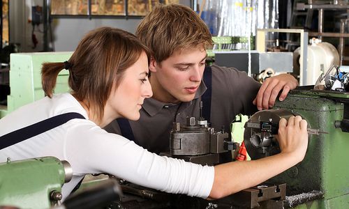die-kaerntner-industrie-sucht-250-lehrlinge die-kaerntner-industrie-sucht-250-lehrlinge