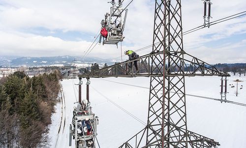 von-anrainern-vergeblich-bekaempfte-110-kv-leitung-vor-inbetriebnahme von-anrainern-vergeblich-bekaempfte-110-kv-leitung-vor-inbetriebnahme