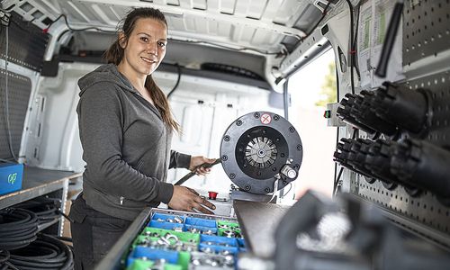 im-einsatz,-wenn-bagger,-harvester-&-co.-streiken im-einsatz,-wenn-bagger,-harvester-&-co.-streiken