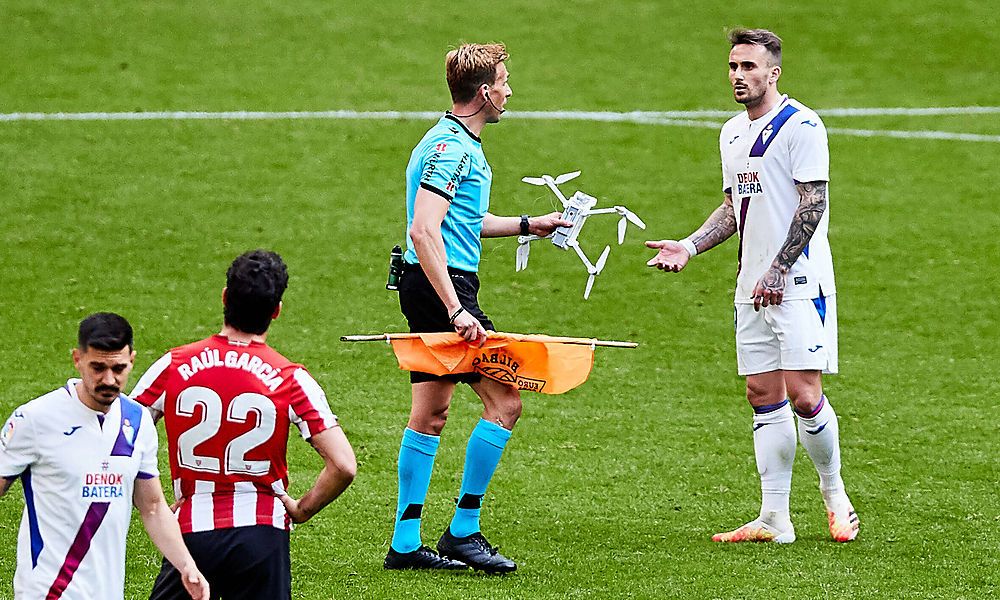 separatisten-sorgten-mit-drohne-fuer-spielunterbrechung-in-bilbao separatisten-sorgten-mit-drohne-fuer-spielunterbrechung-in-bilbao