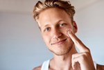 gegen-muede-augen-oder-kleine-falten:-kosmetikprodukte-fuer-maenner gegen-muede-augen-oder-kleine-falten:-kosmetikprodukte-fuer-maenner