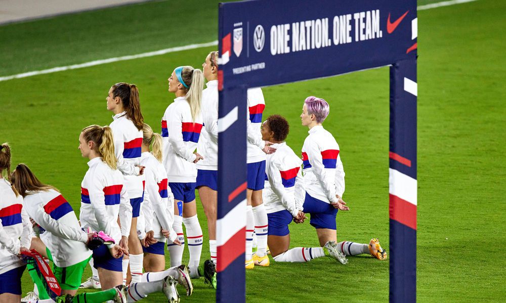 crystal-dunn:-“soll-ich-noch-30-jahre-niederknien? crystal-dunn:-“soll-ich-noch-30-jahre-niederknien?