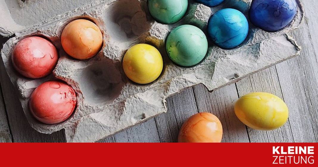 wie-man-ostereier-mit-natuerlichen-zutaten-faerbt