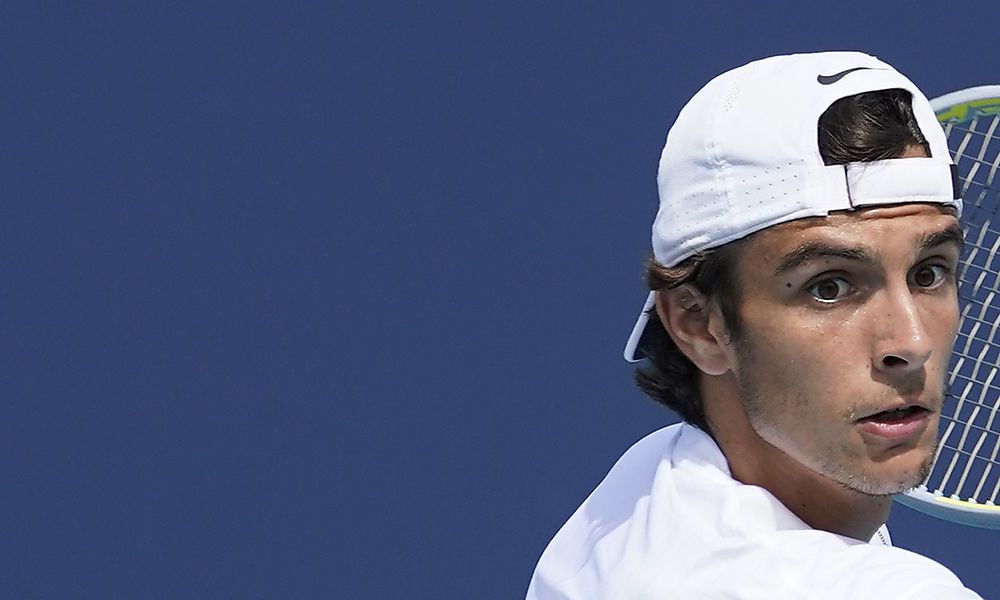italien-jungstar-lorenzo-musetti-erteilt-dennis-novak-eine-lehrstunde italien-jungstar-lorenzo-musetti-erteilt-dennis-novak-eine-lehrstunde