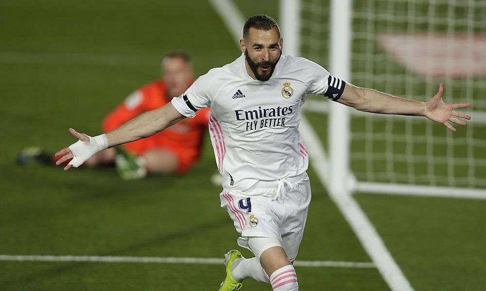 real-madrid-feiert-2:1-sieg-im-“clasico”-gegen-barcelona real-madrid-feiert-2:1-sieg-im-“clasico”-gegen-barcelona