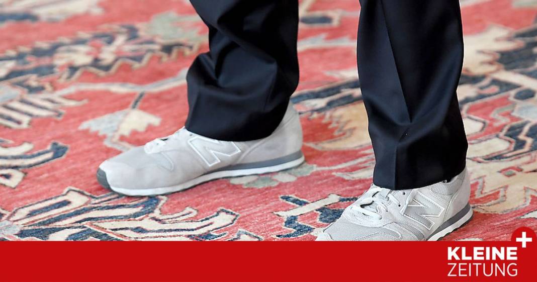 ein-minister-mit-turnschuhen-bei-der-angelobung:-ist-das-ok? ein-minister-mit-turnschuhen-bei-der-angelobung:-ist-das-ok?