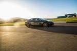 der-tesla-mit-zwei-zylindern der-tesla-mit-zwei-zylindern
