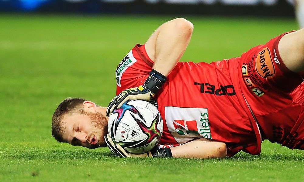 wac-goalie-kuttin-bleibt-beim-“doppel”-gegen-den-meister-die-nummer-eins wac-goalie-kuttin-bleibt-beim-“doppel”-gegen-den-meister-die-nummer-eins