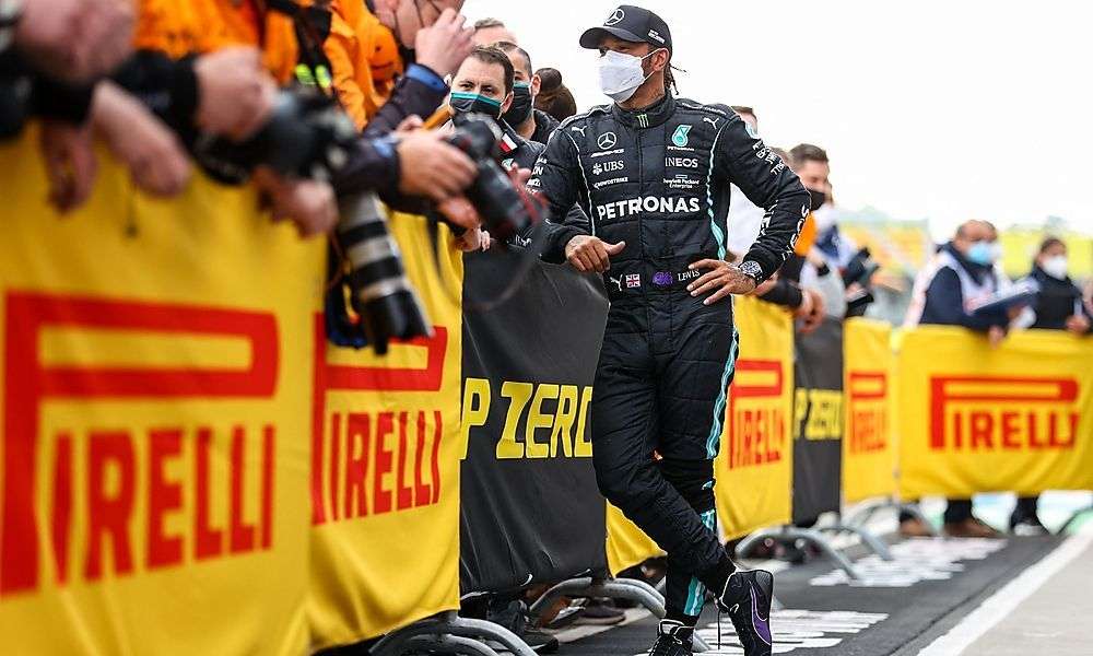 lewis-hamilton-wird-wohl-seine-karriere-fortsetzen lewis-hamilton-wird-wohl-seine-karriere-fortsetzen