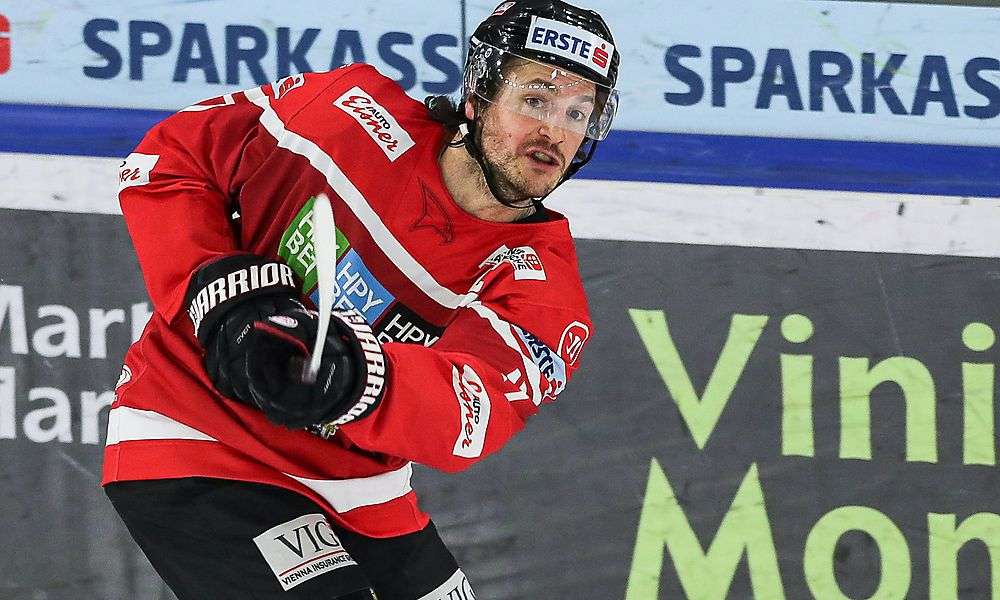 zwei-meister-und-ein-99ers-crack-ruecken-ins-teamcamp-ein zwei-meister-und-ein-99ers-crack-ruecken-ins-teamcamp-ein