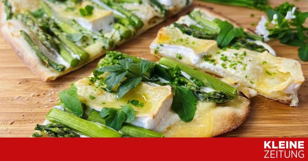 flammkuchen-|-spargel-|-camembert flammkuchen-|-spargel-|-camembert