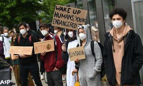 fridays-for-future-demonstrieren-gegen-klimaschutzblockade fridays-for-future-demonstrieren-gegen-klimaschutzblockade