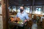 schwere-kost-im-xxl-restaurant-leopoldauer-alm schwere-kost-im-xxl-restaurant-leopoldauer-alm