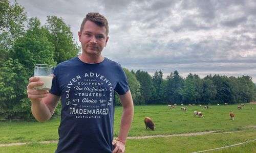 “fuenf-cent-mehr-pro-liter-wuerden-das-tierwohl-weiter-steigern” “fuenf-cent-mehr-pro-liter-wuerden-das-tierwohl-weiter-steigern”