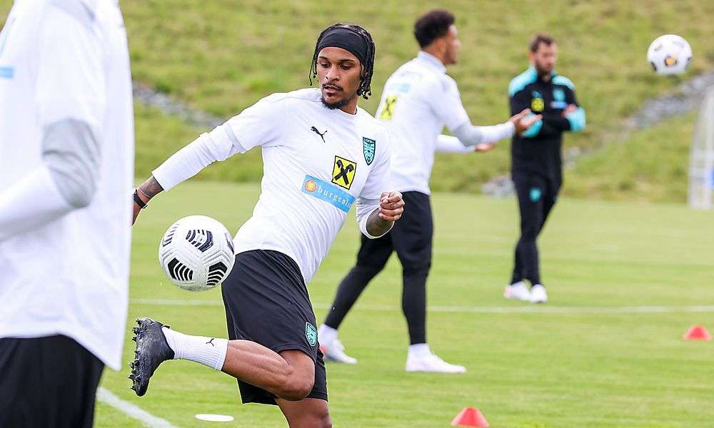 valentino-lazaro-darf-nicht-mit-dem-oefb-team-nach-england valentino-lazaro-darf-nicht-mit-dem-oefb-team-nach-england
